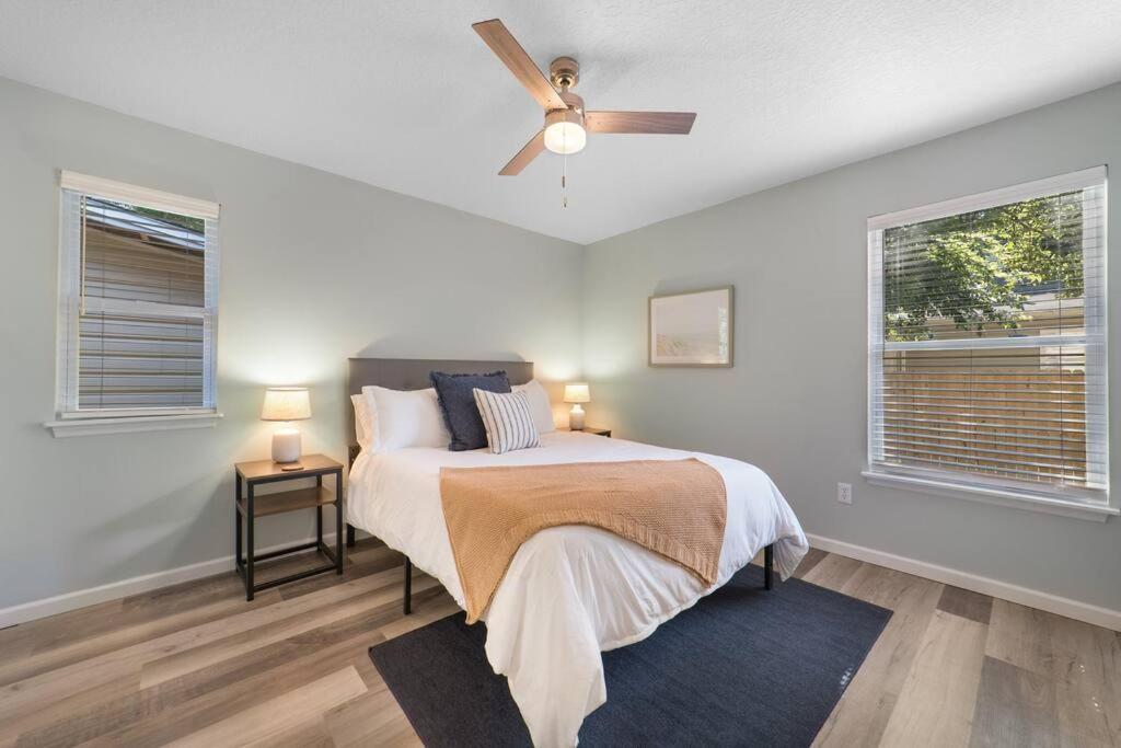 New Modern Bungalow Close To Downtown! Fully Fenced Yard St. Augustine Extérieur photo