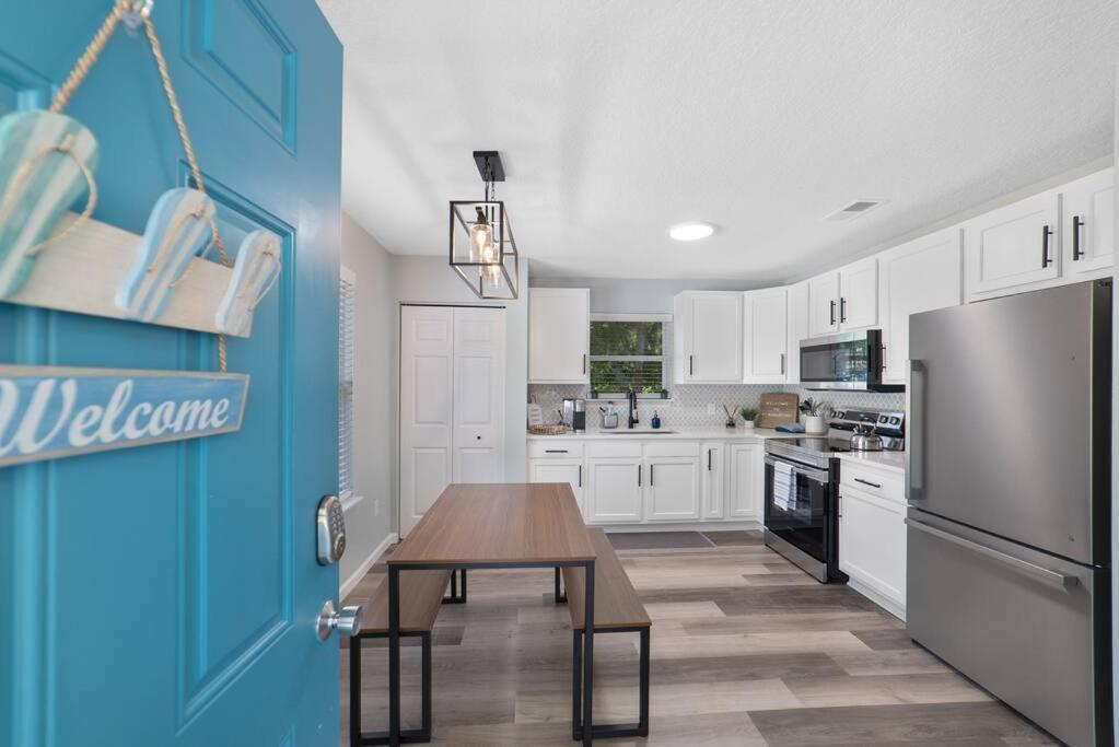 New Modern Bungalow Close To Downtown! Fully Fenced Yard St. Augustine Extérieur photo