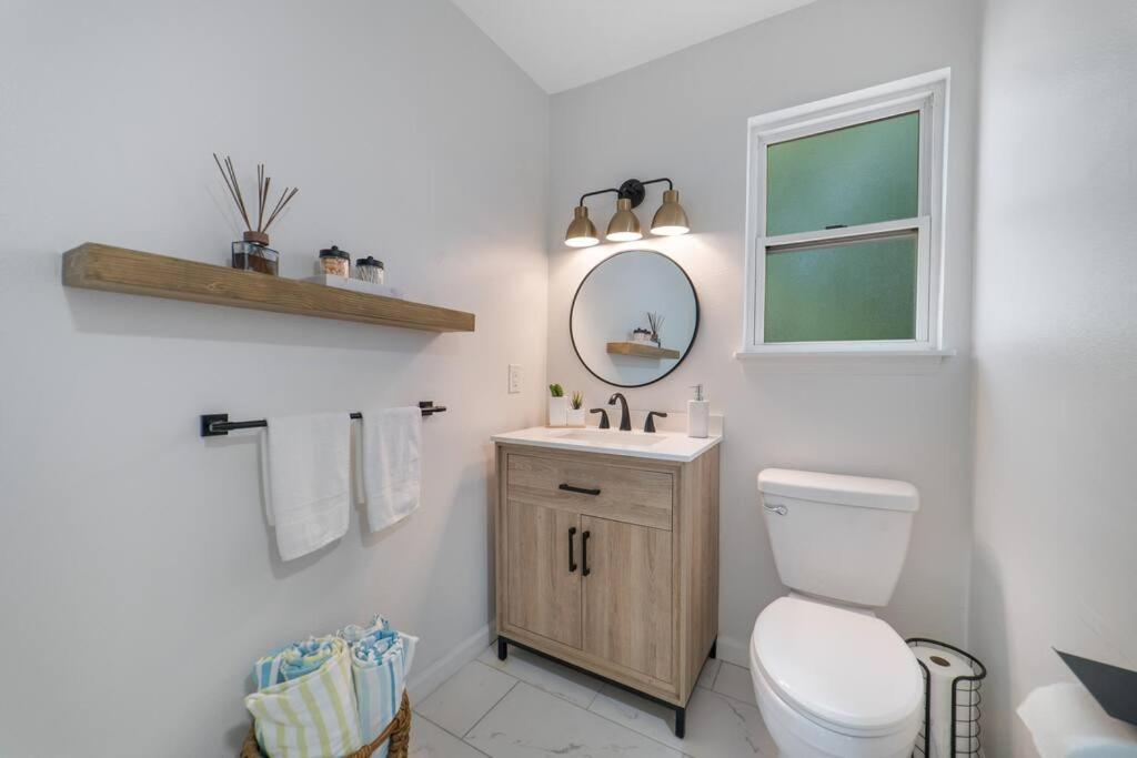 New Modern Bungalow Close To Downtown! Fully Fenced Yard St. Augustine Extérieur photo