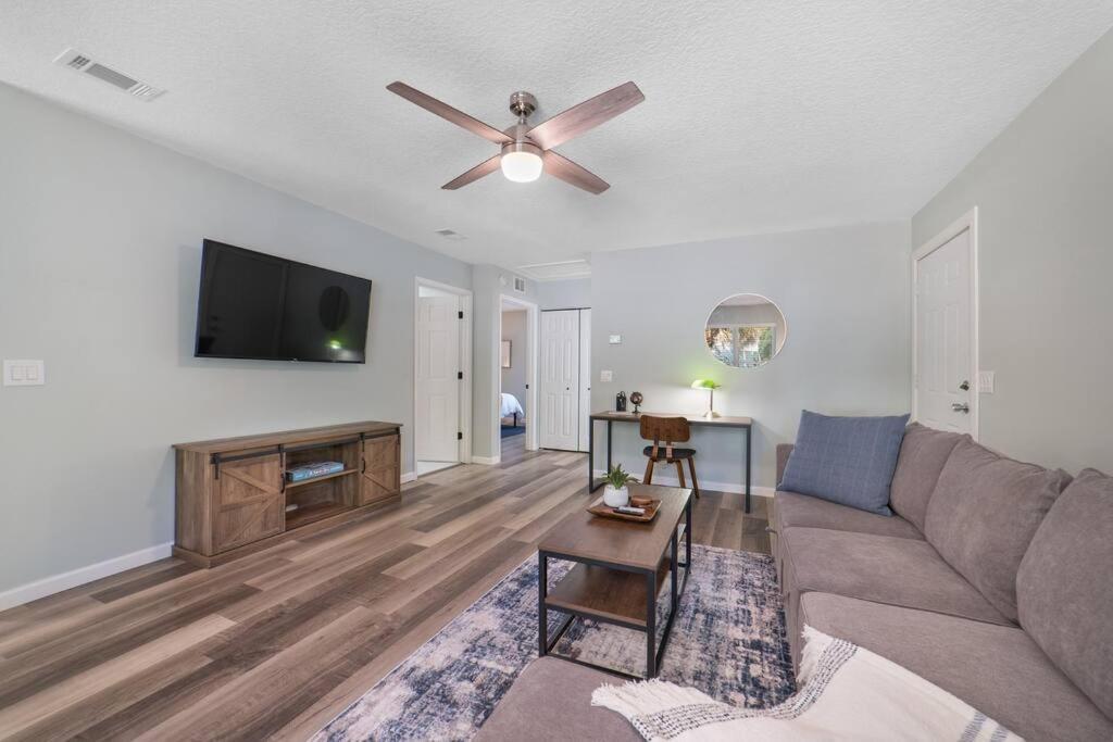 New Modern Bungalow Close To Downtown! Fully Fenced Yard St. Augustine Extérieur photo